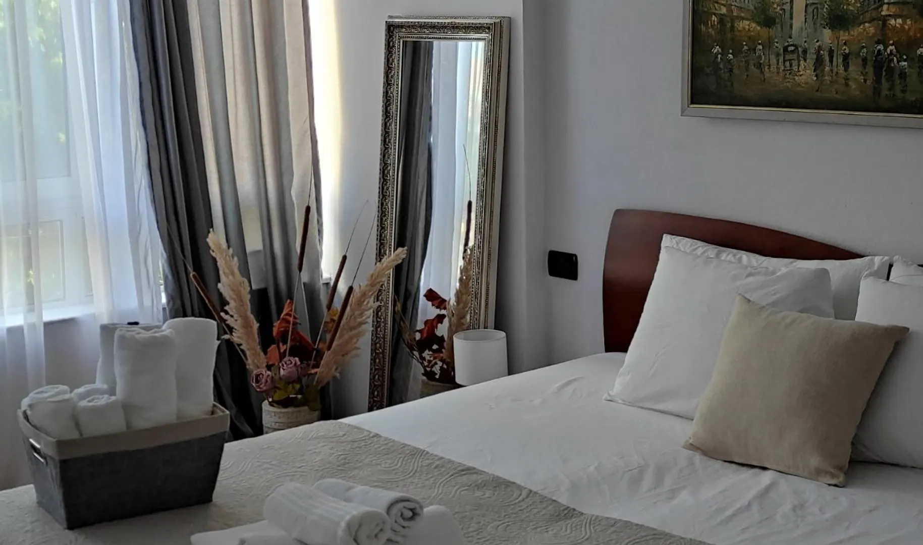 Tirana Center Rustic Retreat Διαμέρισμα