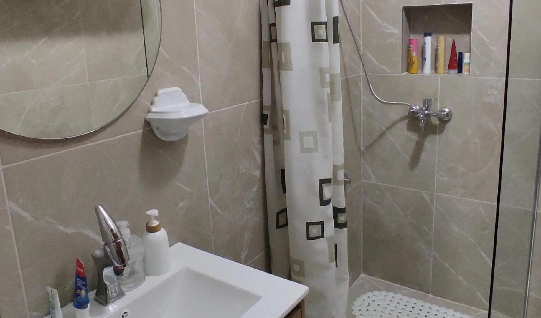 Tirana Center Rustic Retreat Διαμέρισμα 0*,  Αλβανία